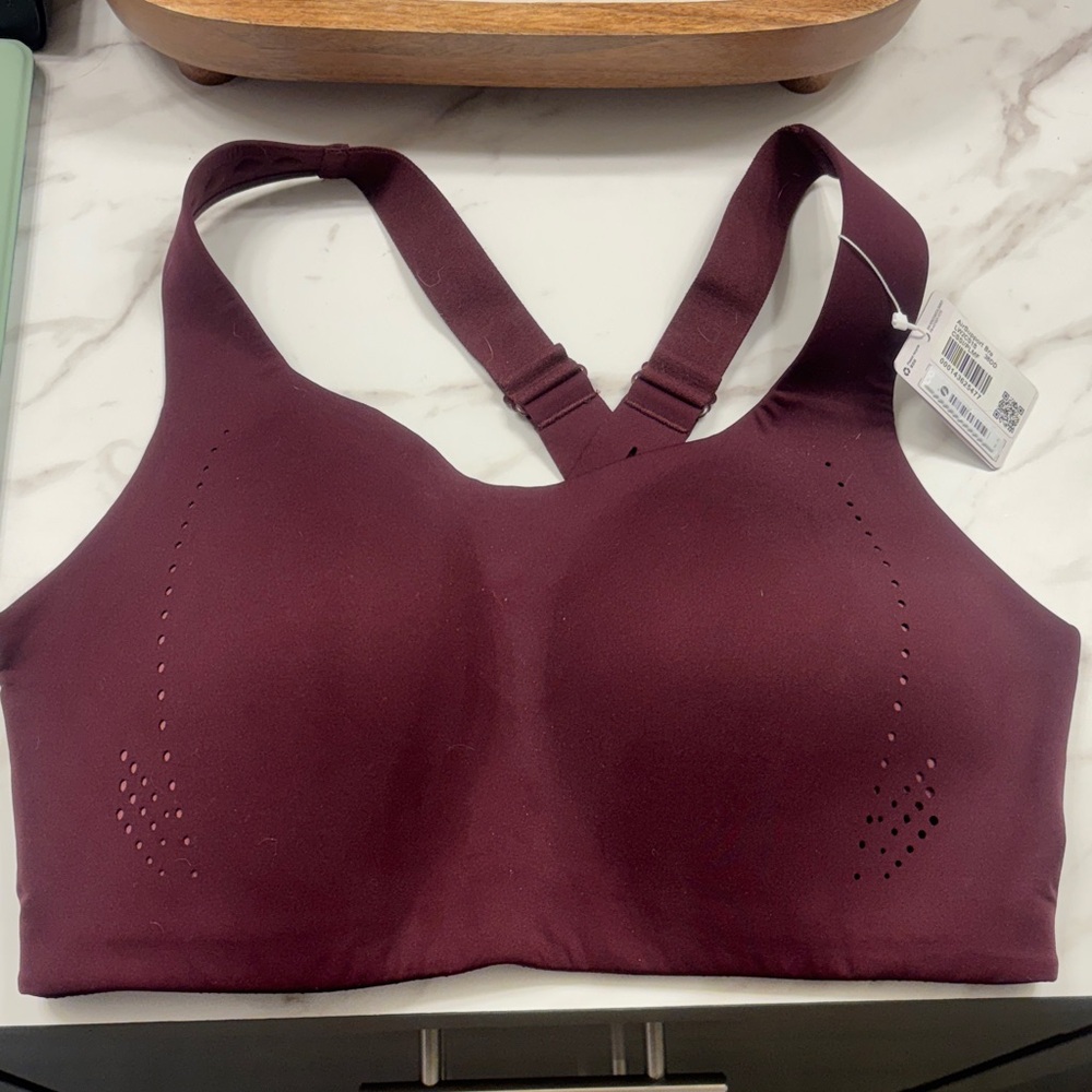 NWT Lululemon Airsupport bra 38DD